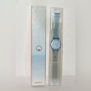 Rare 1999 Hallo Baby Swatch Wrist Watch Baby Blue EB40